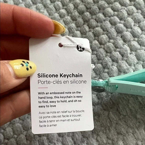 lululemon athletica Mint Green Keychain Card Holder - Picture 3 of 3